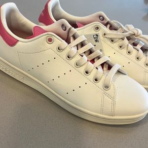 Size 8 brand new Sam Smith pink Adidas